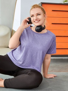 Logo personnalisé marque privée femmes coupe décontractée T-Shirt à manches courtes pour les femmes décontracté Gym col rond T-shirt - Product Image 3