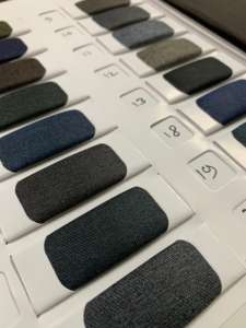 Tejido de urdimbre de poliéster pesado con sensación de lana duradera | Material de traje teñido liso para ropa para hombres y mujeres - Product Image 4