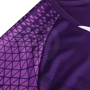 Uniforme de fútbol ligero hecho en poliéster para adultos Uniforme de fútbol más vendido de alta calidad - Product Image 5