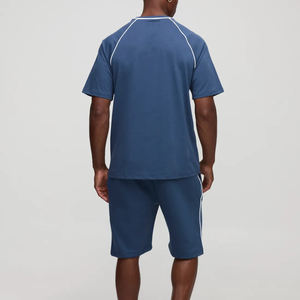 T-shirt surdimensionné à épaules tombantes de haute qualité et ensembles courts de 2 pièces logo brodé personnalisé Streetwear ensemble jumeau pour hommes confortables - Product Image 5