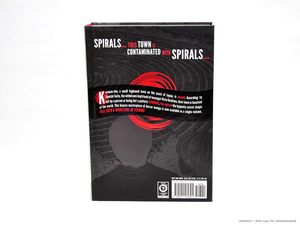 Uzumaki hardcover Junji itos ผลงานชิ้นเอกของคอสมิคสยองขวัญ - Product Image 6