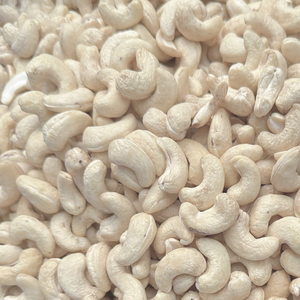 เวียดนาม ผู้จัดจำหน่ายที่เชื่อถือได้ เม็ดมะม่วงหิมพานต์ W320 ซานติโก เวียดนาม เม็ดมะม่วงหิมพานต์ออร์แกนิก ส่งออกไปยังเอเชีย สหภาพยุโรป และตะวันออกกลาง - Product Image 1