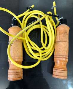 Corde à sauter en PVC rose de haute qualité avec poignée en plastique, longueur réglable et durable pour la salle de sport et l'usage domestique, personnalisable - Product Image 5