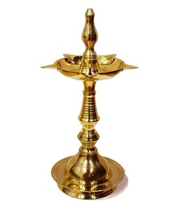 Lámpara de Latón Pulido Brillante de Diseño Artesanal, Diya Profunda de Latón, Tamaño Personalizado, Más Vendida, para Actividades Religiosas. - Product Image 2