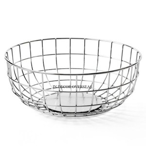 Corbeille de fruits et de pain d'Inde à un prix impressionnant en métal poli argenté et brillant de forme ronde - Product Image 1