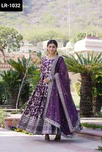 Robe Jacquard en Viscose de Style Indien et Pakistanais avec Paillettes Brodées Travail et Soie Russe Dupatta pour Femmes Robes - Product Image 4