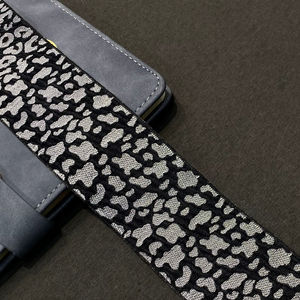 Premium argent motif abstrait Jacquard Zari dentelle garniture décorative couture artisanat vêtements Saree Lehenga vente en gros en vrac - Product Image 1