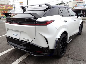 TOP 2024 L E X U S RZ 450e Premium AWD - Product Image 3