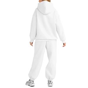 Conjunto de ropa deportiva de moda para mujer, chándal con logotipo personalizado con camiseta de manga larga y pantalones, ideal para ropa de descanso y ejercicio - Product Image 5