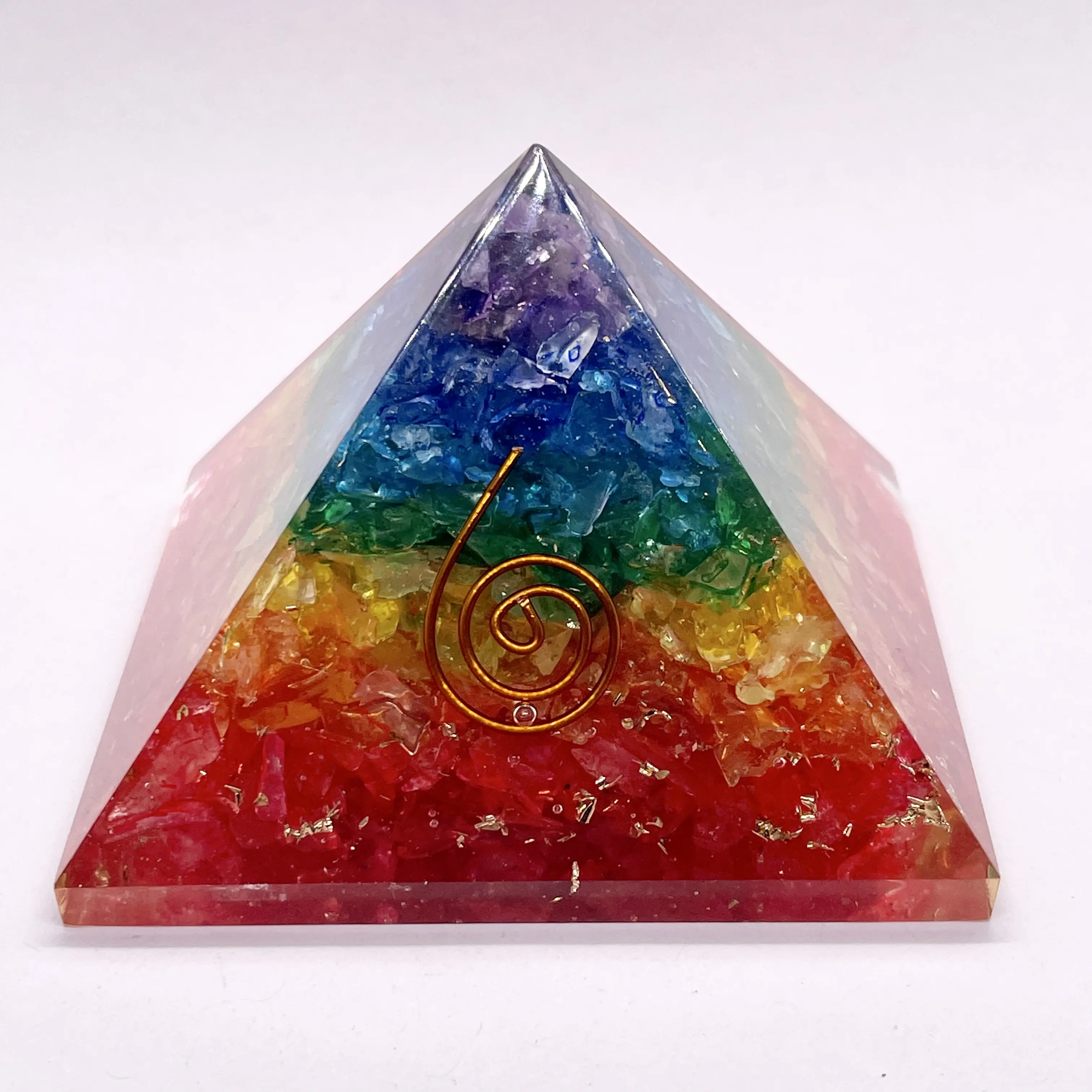 Sieben Chakra Orgon Pyramiden Kristall Heils teine Chakra Orgonit Pyramide Feng Shui Natur kristalls tein, Kristall poliert