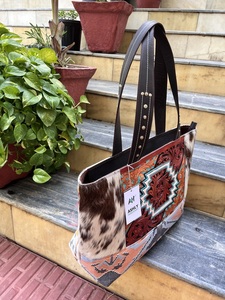 Bolso de hombro de cuero con estilo para mujer, bolso de mano tallado de piel de vaca desgastado, dos asas colgantes, uso diario - Product Image 5