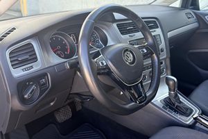 Volkswagen Golf SportWagen S 2016 Impecable - Product Image 3