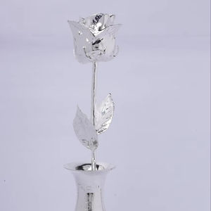 Venta al por mayor de jarrón de rosas de plata decorativo para el Día DE LA Madre, Día del Padre, Pascua y bodas, regalos de Halloween - Product Image 1