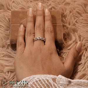 Bague de mariage demi-éternité en diamant taille poire pour femme - Product Image 1