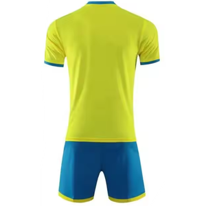 Tenues de football personnalisées de haute qualité, dernier design, technologie de découpe automatisée, fabricant direct, 100% polyester - Product Image 3