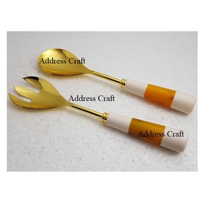 Dernier modèle de service à salade en acier inoxydable Cuillère à salade de style classique Fourchette Manche en marbre Vaisselle de service en métal de première qualité - Product Image 4