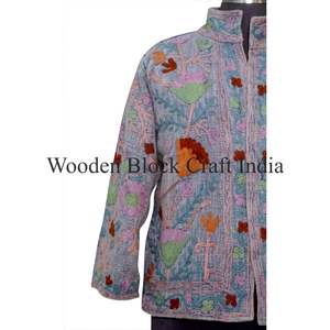 Veste matelassée en coton doux tricoté pour femme, broderie Suzani, motif floral unique, hiver, logo au dos et au col, design personnalisé - Product Image 2