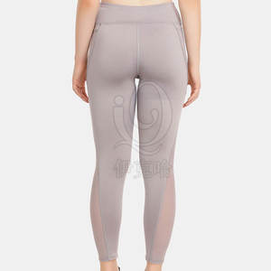 Vente en gros de leggings pour femmes fabriqués dans les meilleurs matériaux Offre Spéciale le plus récent style de leggings pour femmes fabriqués au Pakistan - Product Image 4