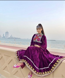 2025 Hit Article De Robe En Velours Traditionnelle Afghane Pour Femmes Violet Kuchi Style - Product Image 2