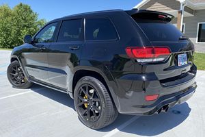 Gran Cherokee Trackhawk 2021, 906 millas, 707 hp, V8 Supercargado, 4x4 - Product Image 4