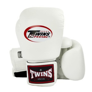 Fabricants en gros de gants de boxe personnalisés pour les jumeaux, gants de boxe pour l'entraînement au kickboxing, gants de boxe pour l'entraînement au Muay Thai - Product Image 1