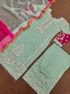 Dernière Designer Faux Georgette Broderie Séquence Travail Kurti Set par FabZone - Product Image 5