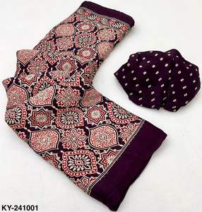 Collection de saris imprimés Ajrakh en modal pur de qualité supérieure avec imprimés Handblock avec bordure Lagadi Patta disponible aux tarifs de gros - Product Image 2