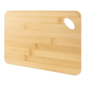 Tagliere Personalizzato in Bambù con Finitura Naturale, Utensile da Cucina Unico e Personalizzabile - Product Image 5