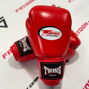 Guantes de Boxeo Twins de Alta Calidad, Profesionales para Muay Thai, 14/OZ, Cuero Vacuno Rojo, Proveedor de Guantes de Boxeo con Logotipo Personalizado - Product Image 1