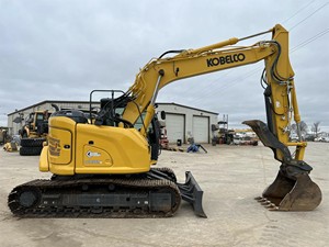 2022 pour SK140SR LC-7 Excavatrice sur chenilles avec pompe à moteur à haut rendement, engrenage et moteur - Product Image 5