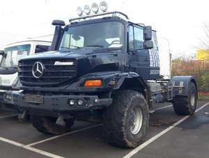 รถบรรทุกเมอร์เซเดส-เบนซ์ เซทรอส ปี 2015 ขับเคลื่อน 4 ล้อ ยูโร 4 กำลังเกิน 450 แรงม้า สำหรับการขนส่งด่วน - Product Image 2