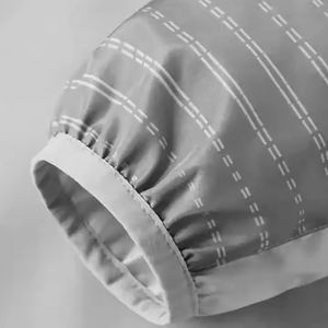 Veste coupe-vent imperméable à capuche unisexe personnalisée de haute qualité Respirante Devant Randonnée en plein air Saison d'hiver OEM Vente en gros - Product Image 3