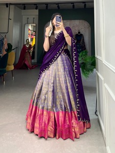 Lehenga Choli authentique en soie de Kanjivaram pure avec un travail riche en Zari et une broderie de créateur pour les mariages à un prix abordable - Product Image 2