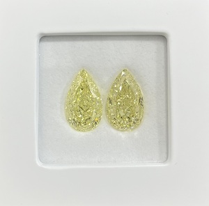 Fancy Yellow 13,02 Modified Brilliant Pear Cut SI1 Clarity EX Polish VG Symmetry para Certified 100% Natural Loose Diamond India - Product Image 1