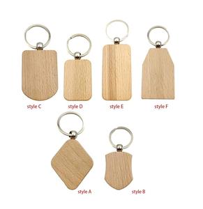 Porte-clés en bois de qualité supérieure en forme d'hexagone Logo laser Porte-clés en bois naturel avec anneau Cadeaux promotionnels Porte-clés en bois à usage de voiture - Product Image 1