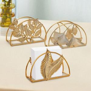 Soporte de papel de metal de alta gama con un diseño de inspiración vintage y que agrega elegancia a cualquier estilo de decoración de baño y sala de estar - Product Image 3