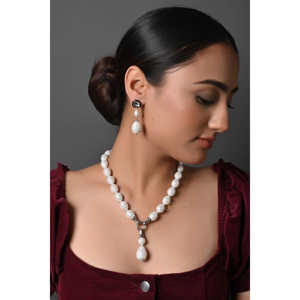 Adorable Juego de Collar de Perlas con Aretes - Product Image 3