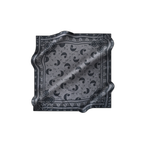 ผ้าพันคอไหมสีเทาลายสี่เหลี่ยม - Product Image 1