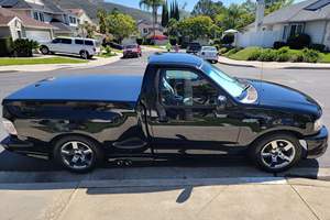 FORD F-150 SVT LIGHTNING 2002 USADO, Volante a la Izquierda/Derecha - Product Image 4