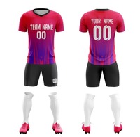 Jersey Sepak Bola Lengan Pendek V-neck 100% Poliester Ringan dan Bernapas, Terlaris, Custom, untuk Nama Tim dan Penggemar Pria Dewasa