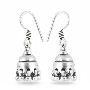Pendientes Jhumka de Plata de Ley con Diseño Cultural Indio para Mujer - Product Image 2