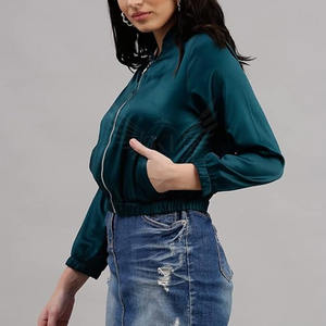 Chaquetas de satén ajustadas para mujer Chaquetas de bombardero de satén lisas para exteriores hechas a medida de invierno a precio razonable - Product Image 4