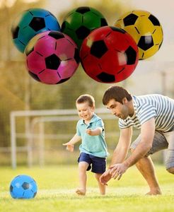 Vente en gros de ballons de Football classiques noirs et jaunes cousus à la Machine, ballons de Football personnalisés - Product Image 5