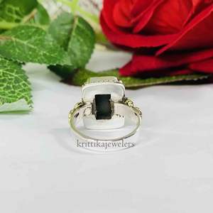Bague en argent sterling 925 faite à la main, best-seller, avec pierre précieuse onyx noir naturel sertie clos, bijoux classiques pour femme, idéale pour les fêtes et mariages - Product Image 4