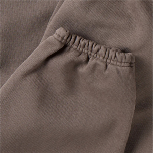 Pantalones de chándal con logotipo personalizado con cordón ajustable y bolsillos laterales, perfectos para correr, entrenar y relajarse - Product Image 4