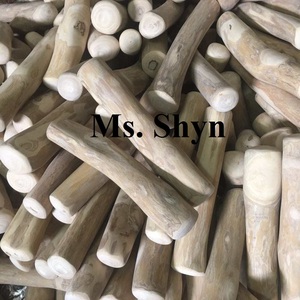 Juguete para masticar perros de madera de alta calidad, diseño de árbol de café Shyn Tran para dueños de mascotas - Product Image 3