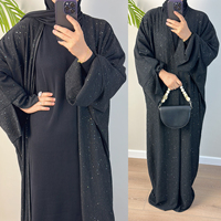 Gaun Abaya Wanita Panjang Lantai Lengan Tiga Perempat Bahan Crepe Kerah O Warna Solid Bernapas Nyaman