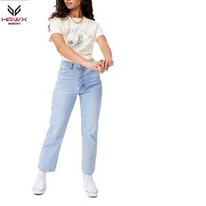 Camiseta de verano para mujer con logotipo personalizado Diseño en línea Cuello redondo Ropa de calle Patrón impreso Tela lisa - Product Image 2