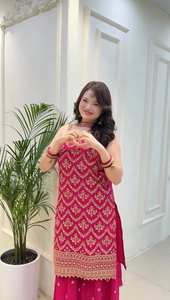 ชุดคุर्ตาปาลาซโซสำหรับผู้หญิง ผ้าจอร์เจตต์เทียมเนื้อหนัก ปักลายด้วยเลื่อม เหมาะสำหรับงานปาร์ตี้ ใส่ได้ทุกฤดู - Product Image 3