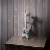 Tour Eiffel Paris en métal robuste, parfaite pour les cadeaux de mariage et les décorations vintage, disponible en vrac auprès d'un fournisseur indien.
